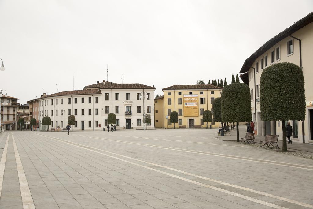 Albergo Montenegro Maniago Exterior foto